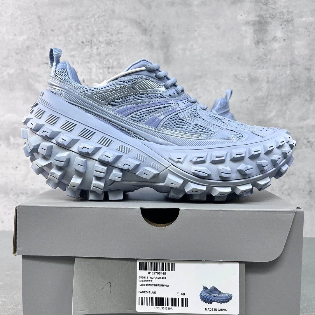 Tyres gray blue M4400 SKU image