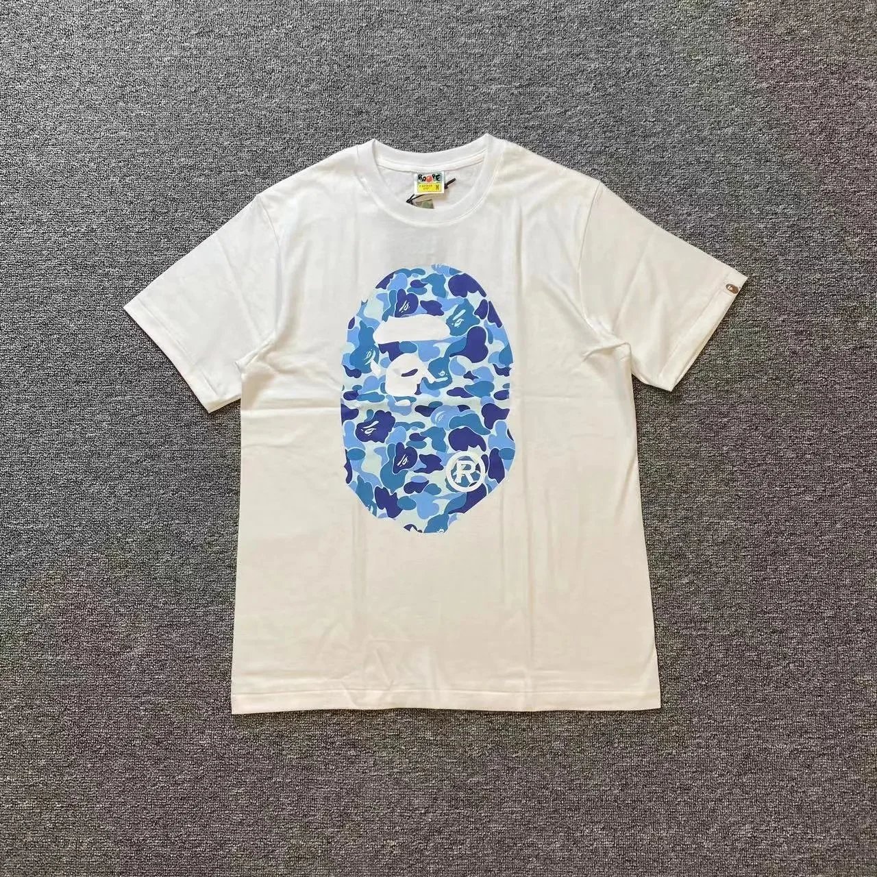 D117 White-blue