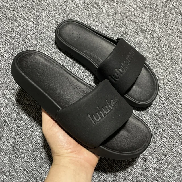 lululemon Sandals Restfeel Slide product detail image 41