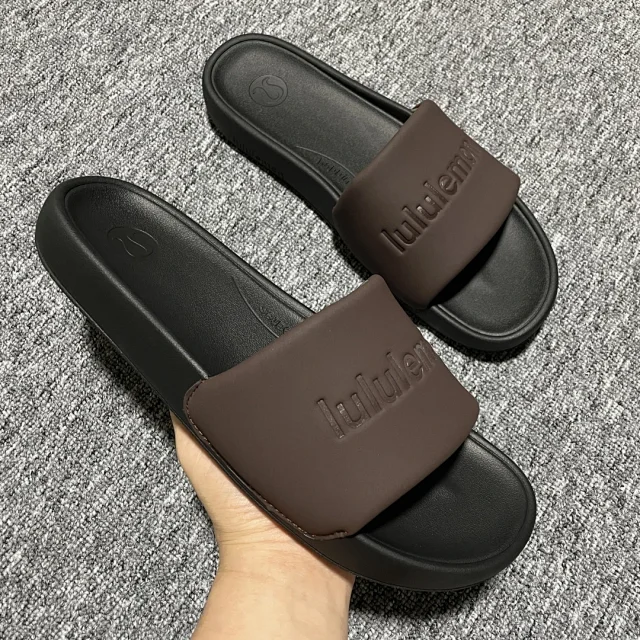 lululemon Sandals Restfeel Slide product detail image 35