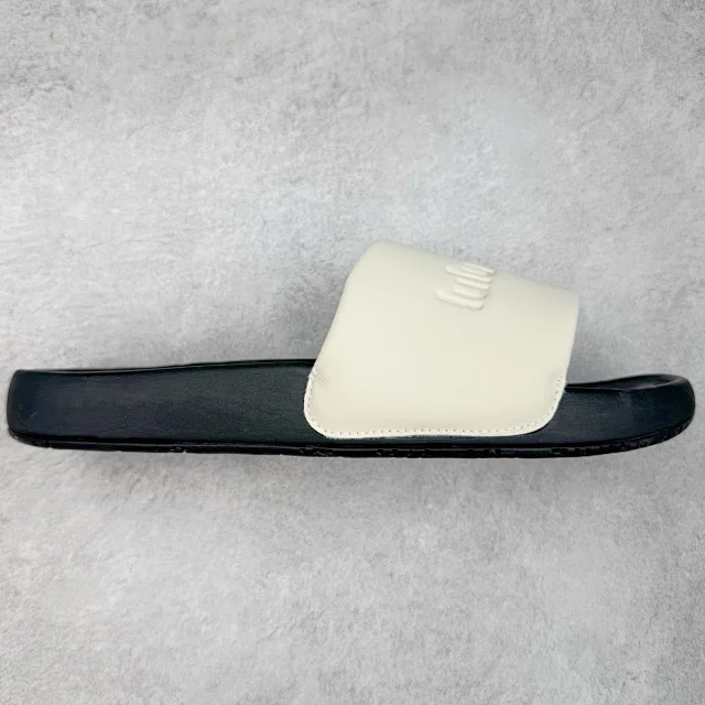 lululemon Sandals Restfeel Slide product detail image 9