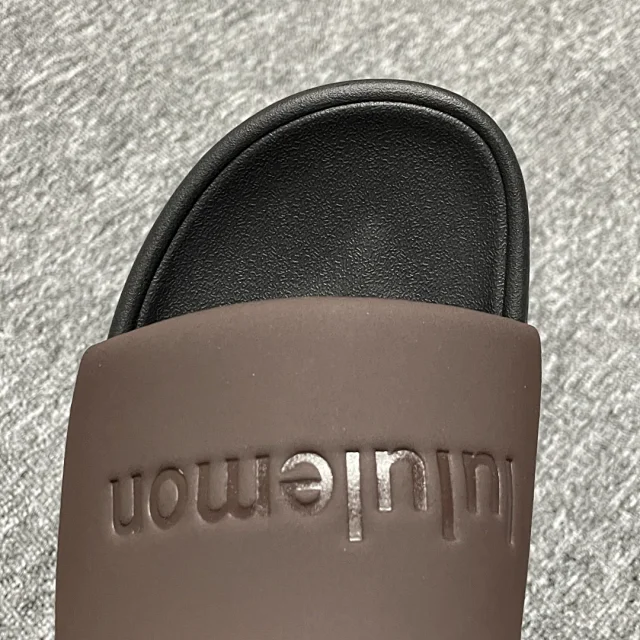 lululemon Sandals Restfeel Slide product detail image 31