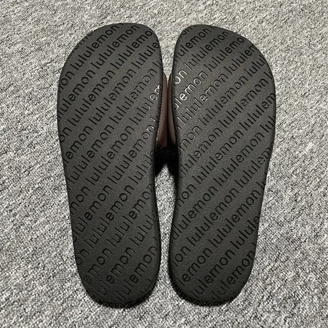 lululemon Sandals Restfeel Slide product detail image 37