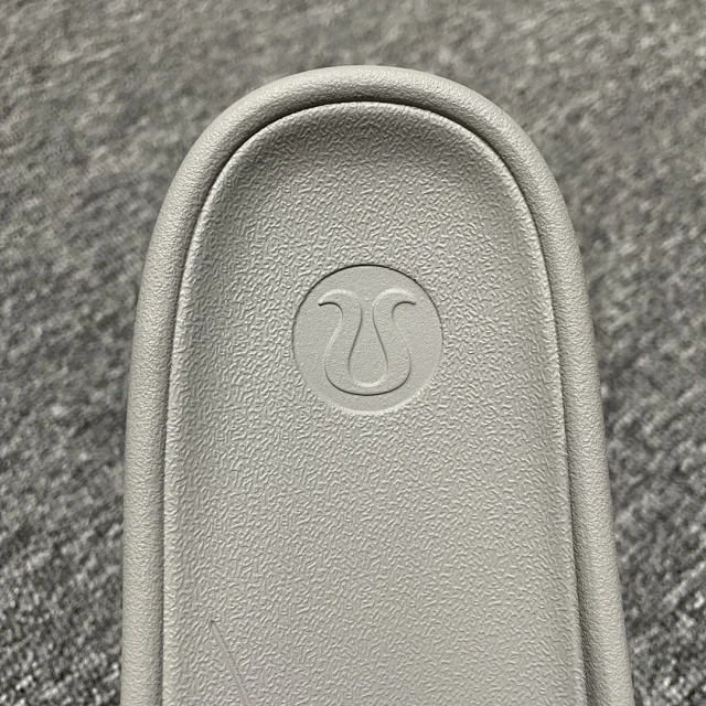 lululemon Sandals Restfeel Slide product detail image 24