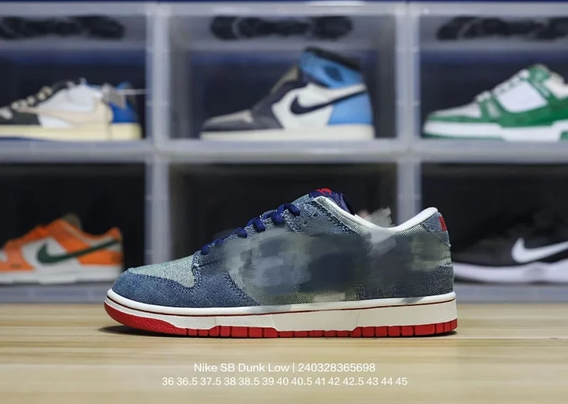 Nike SB Dunk Low Blue/Red White