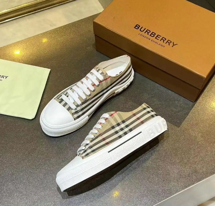 Vintage Check Premium Quality 1 1 Version