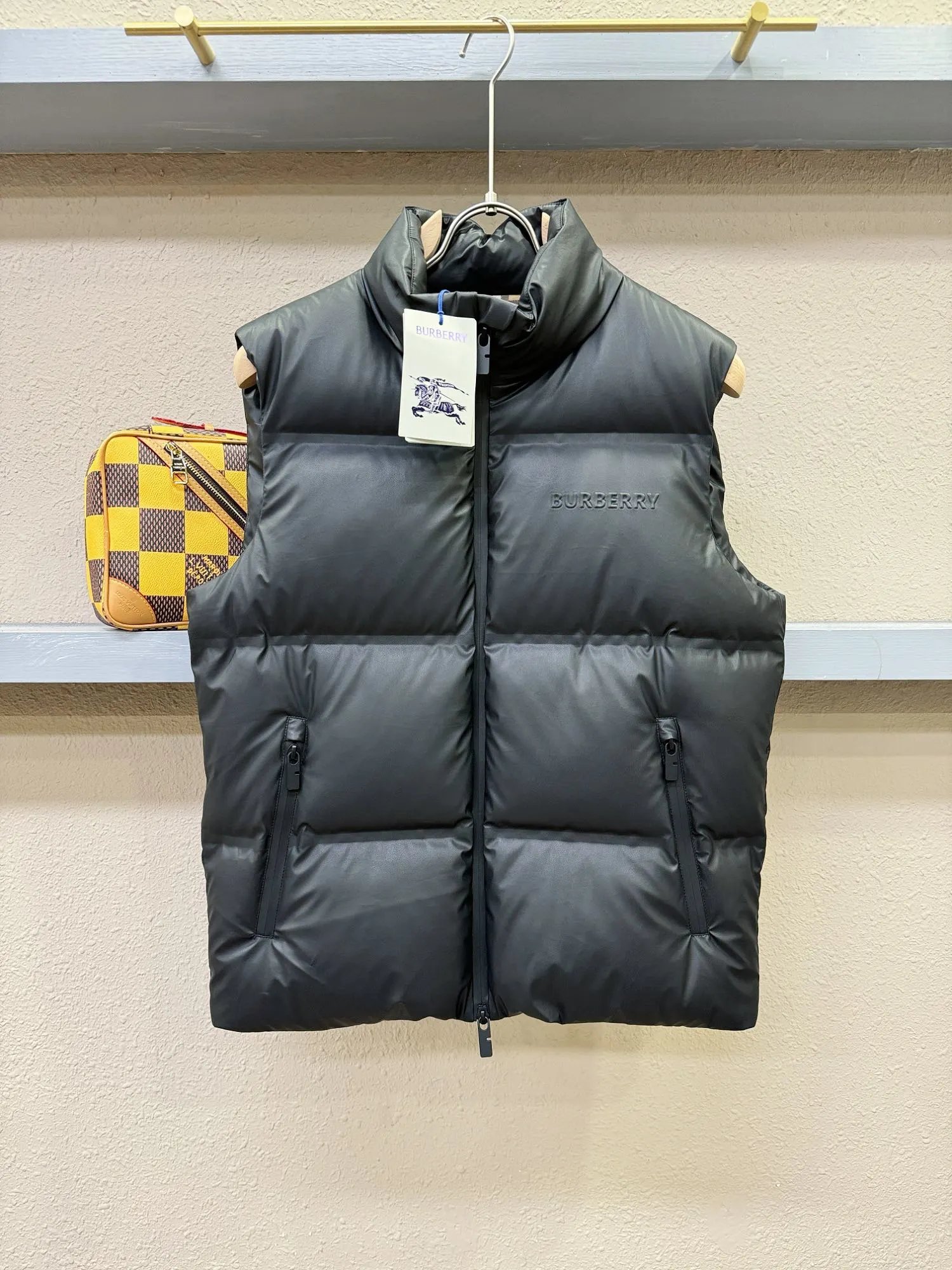 R SKU image