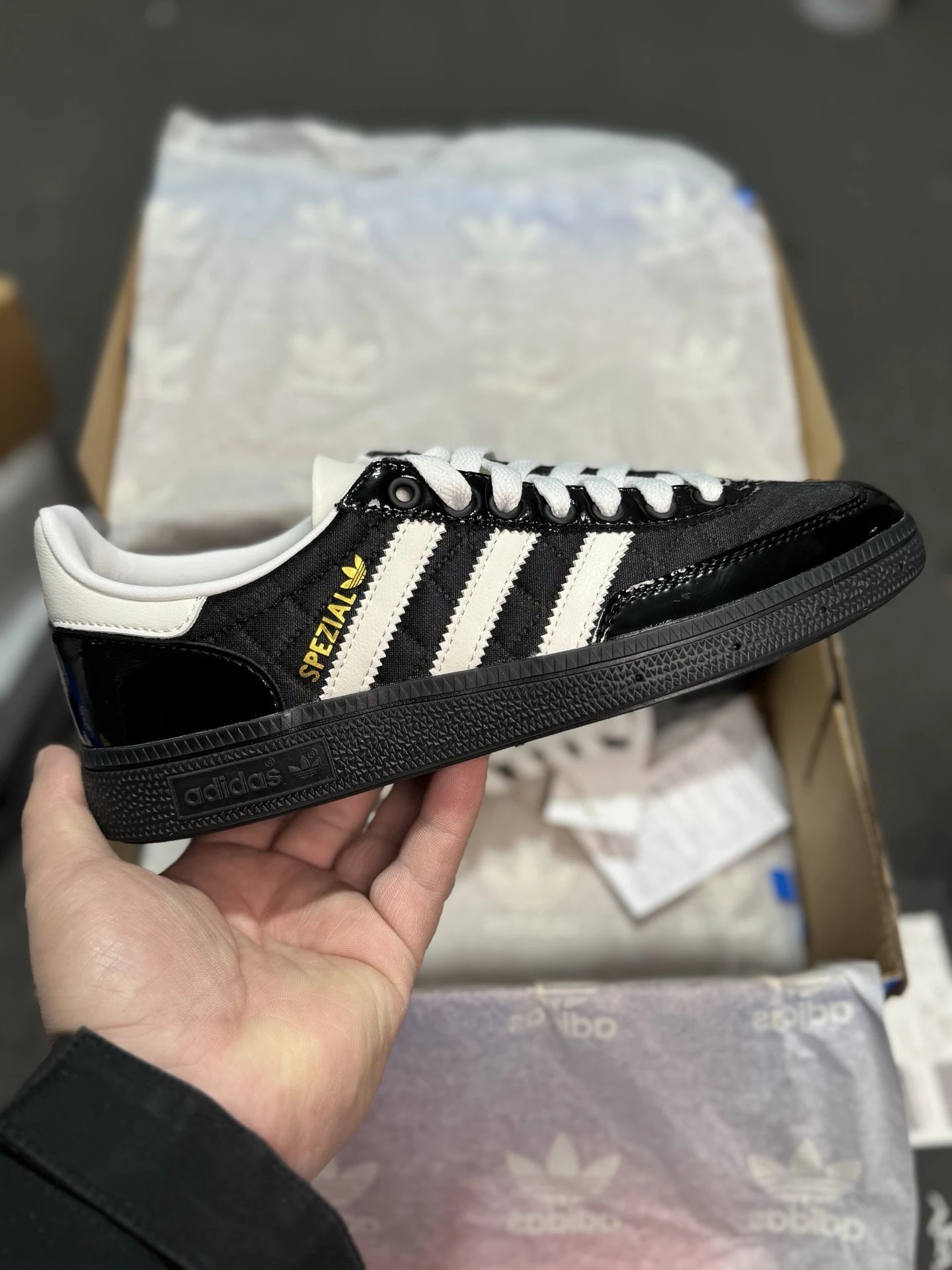 Adidas Black Spezial