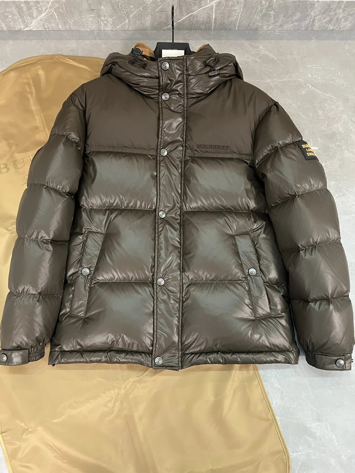 V SKU image