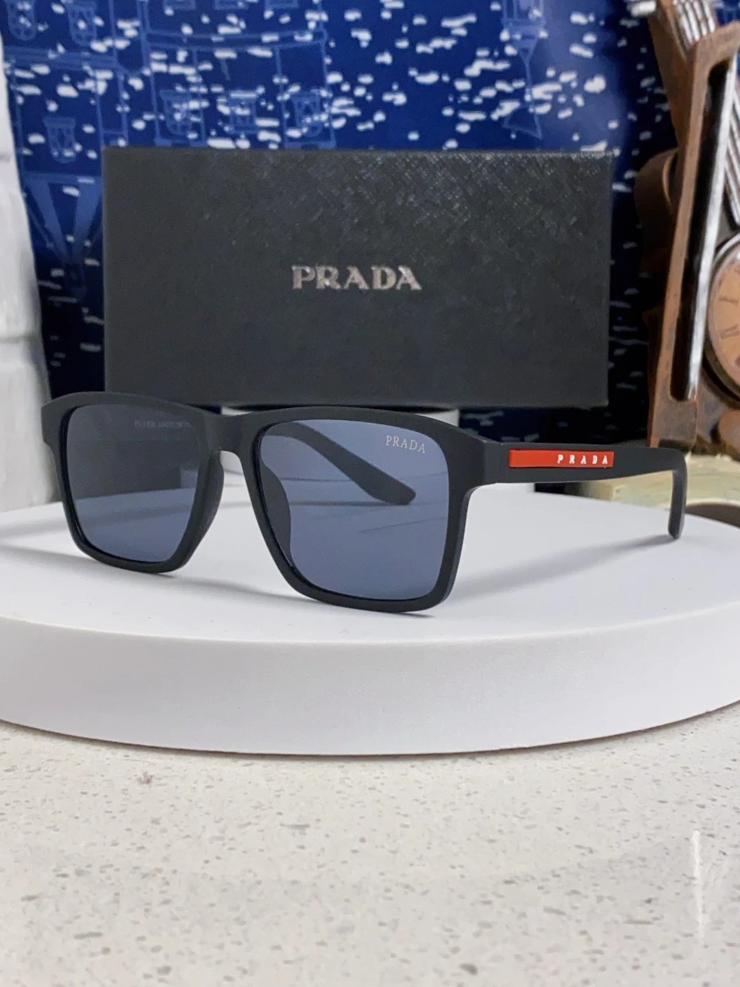 Prada Black Square S