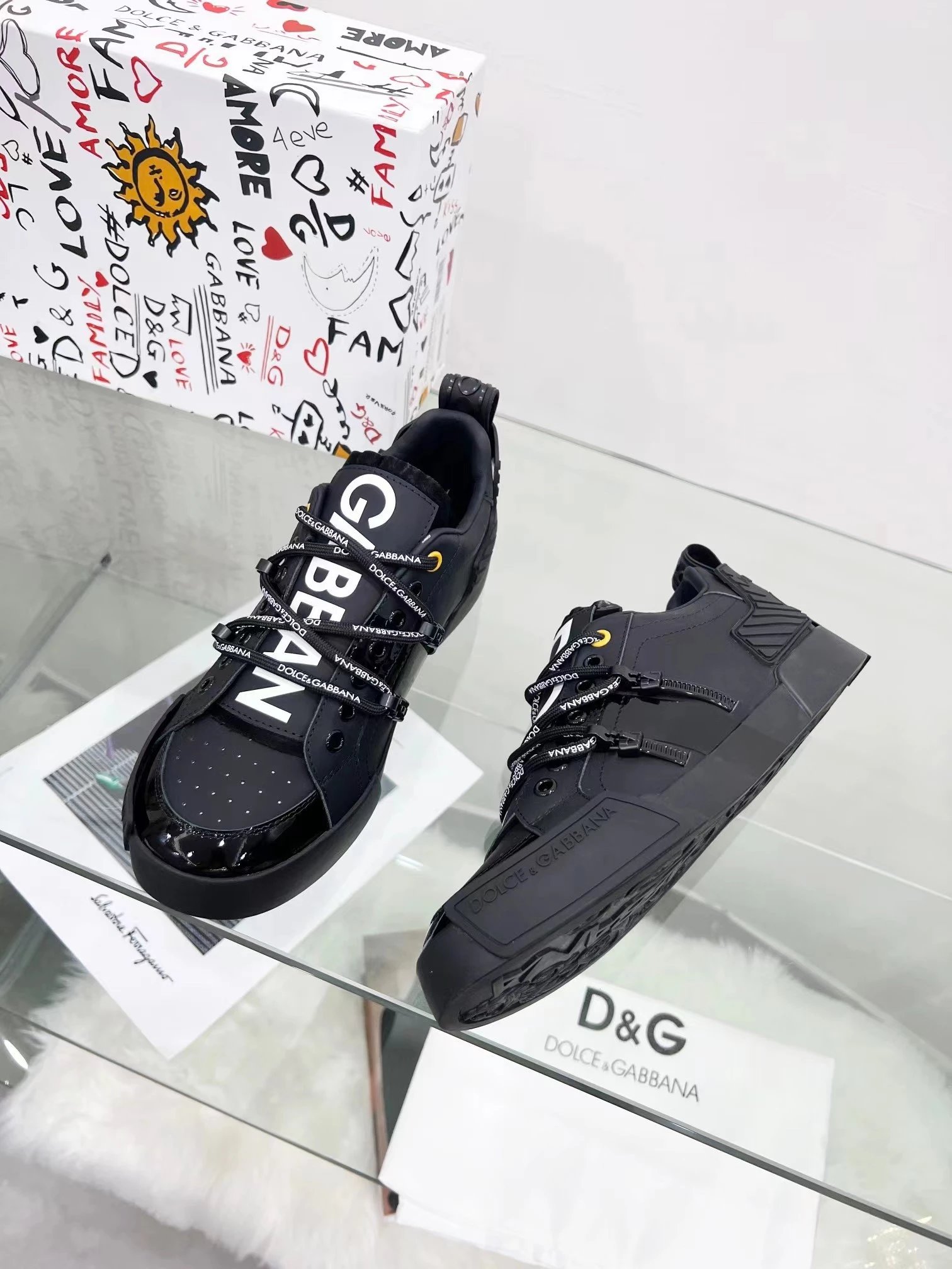 Dolce & Gabbana Black Low Top Sneakers