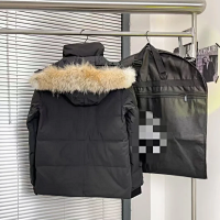 Canada Goose Puffer Jacket — seller photo 6