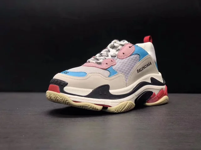 顶级新 Plus版 国产 版 Balenciaga Tripe S 巴黎 世家 复 古老爹 鞋 白玉浅做旧 顶级新 Plus版 国产 版 Balenciaga Tripe S 巴黎 世家 复 古老爹 鞋 白玉浅做旧