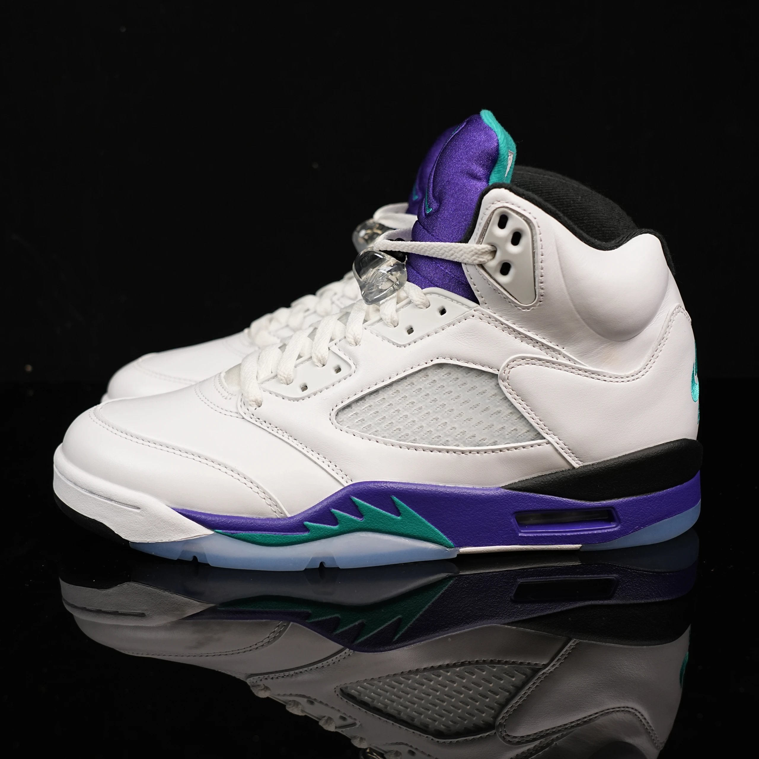 AJ5 Purple Grape HQ7978-100 SKU image