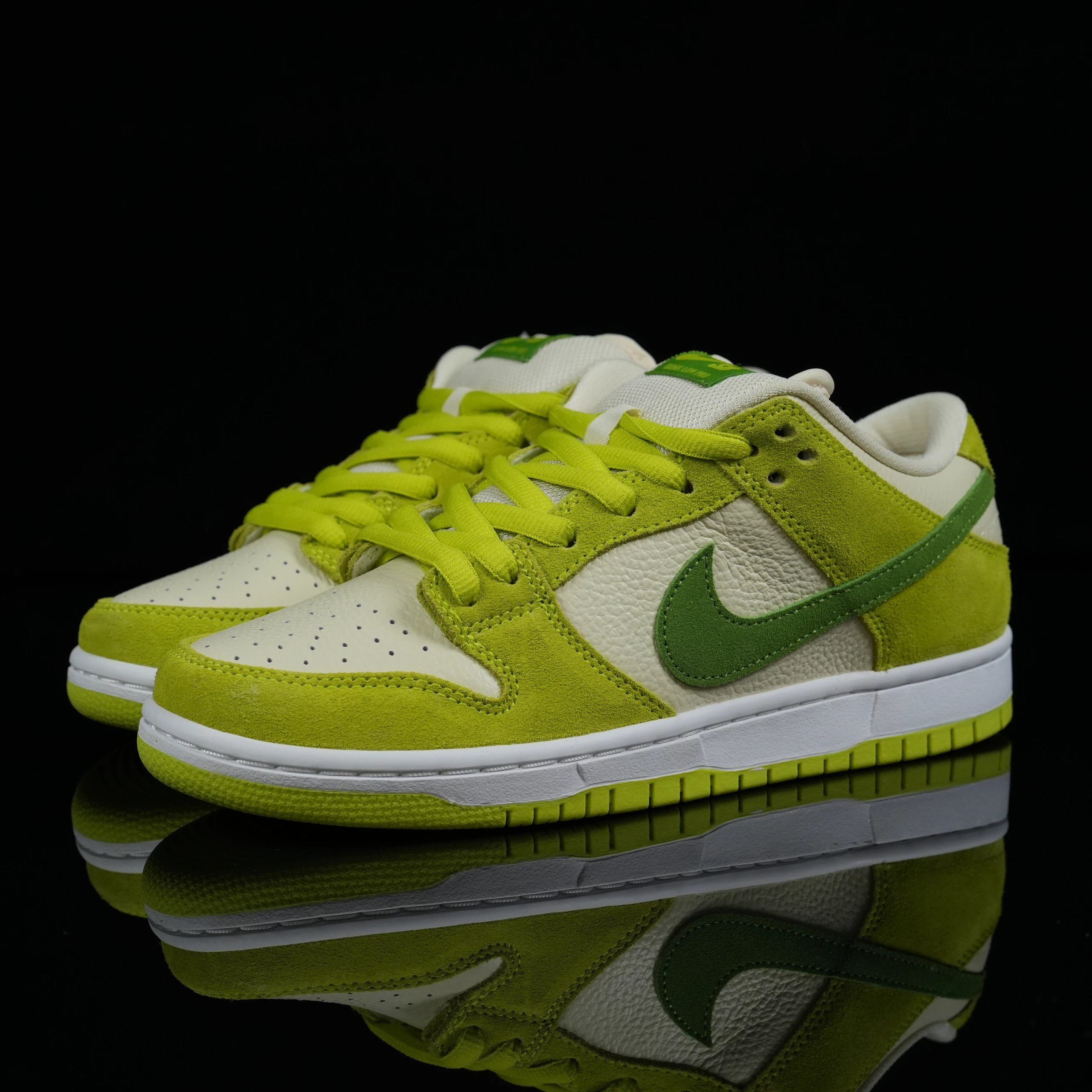 Dunk SB - Rice green-DM 0807-300 SKU image