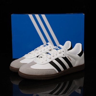 Adidas Sambas