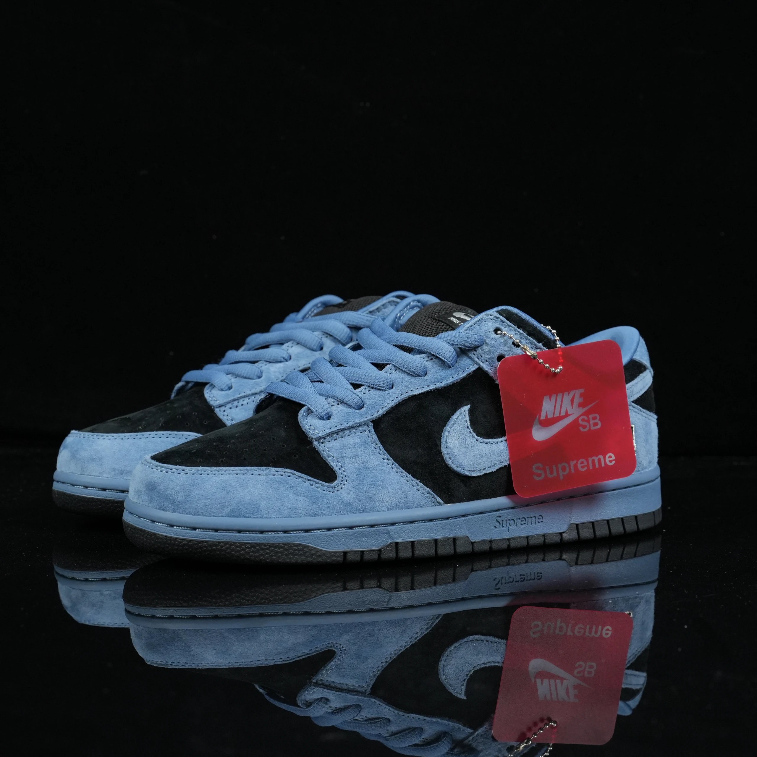 Dunk SB Low Milk Blue-HQ 8487-400 SKU image