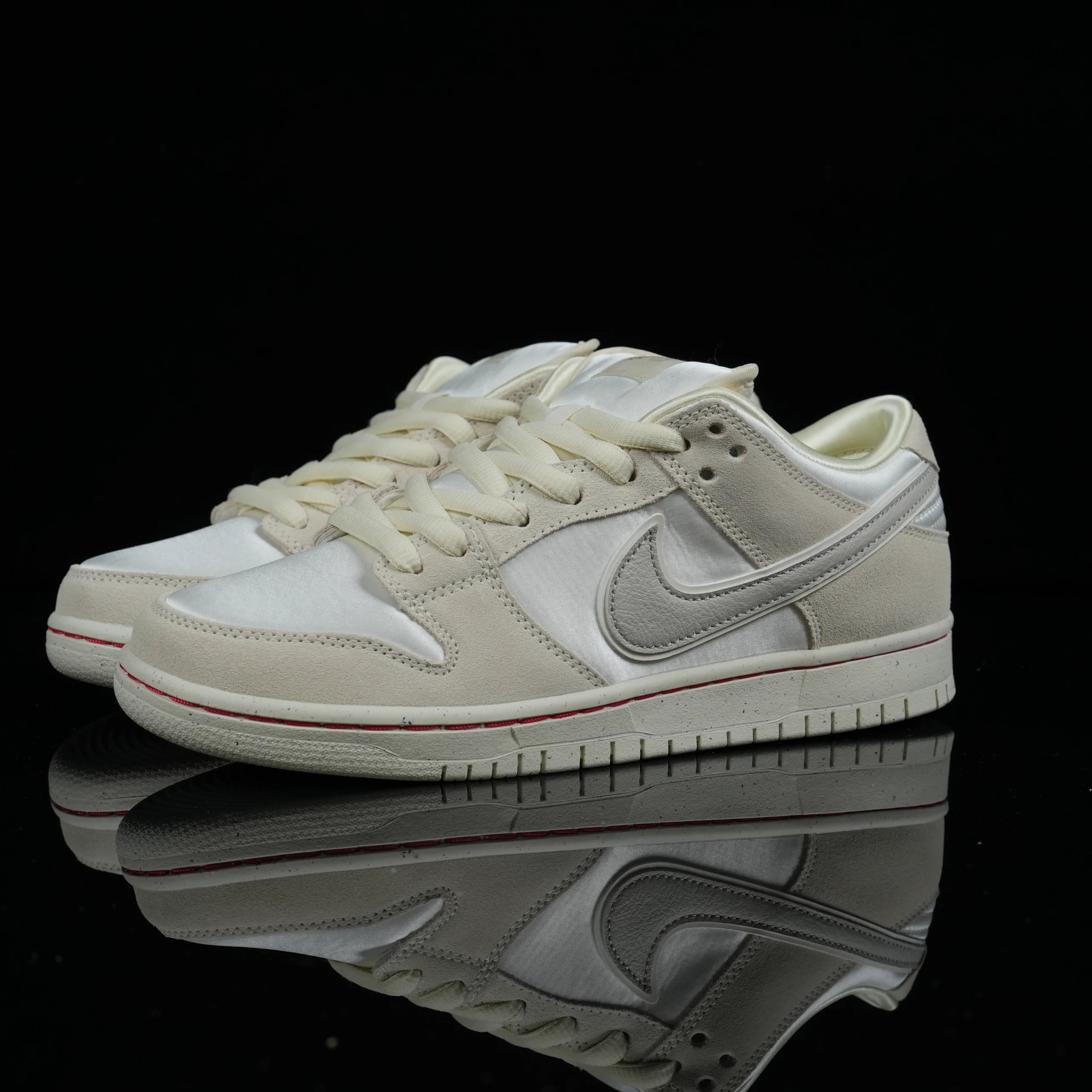 Dunk SB white-FZ 5654-100 SKU image
