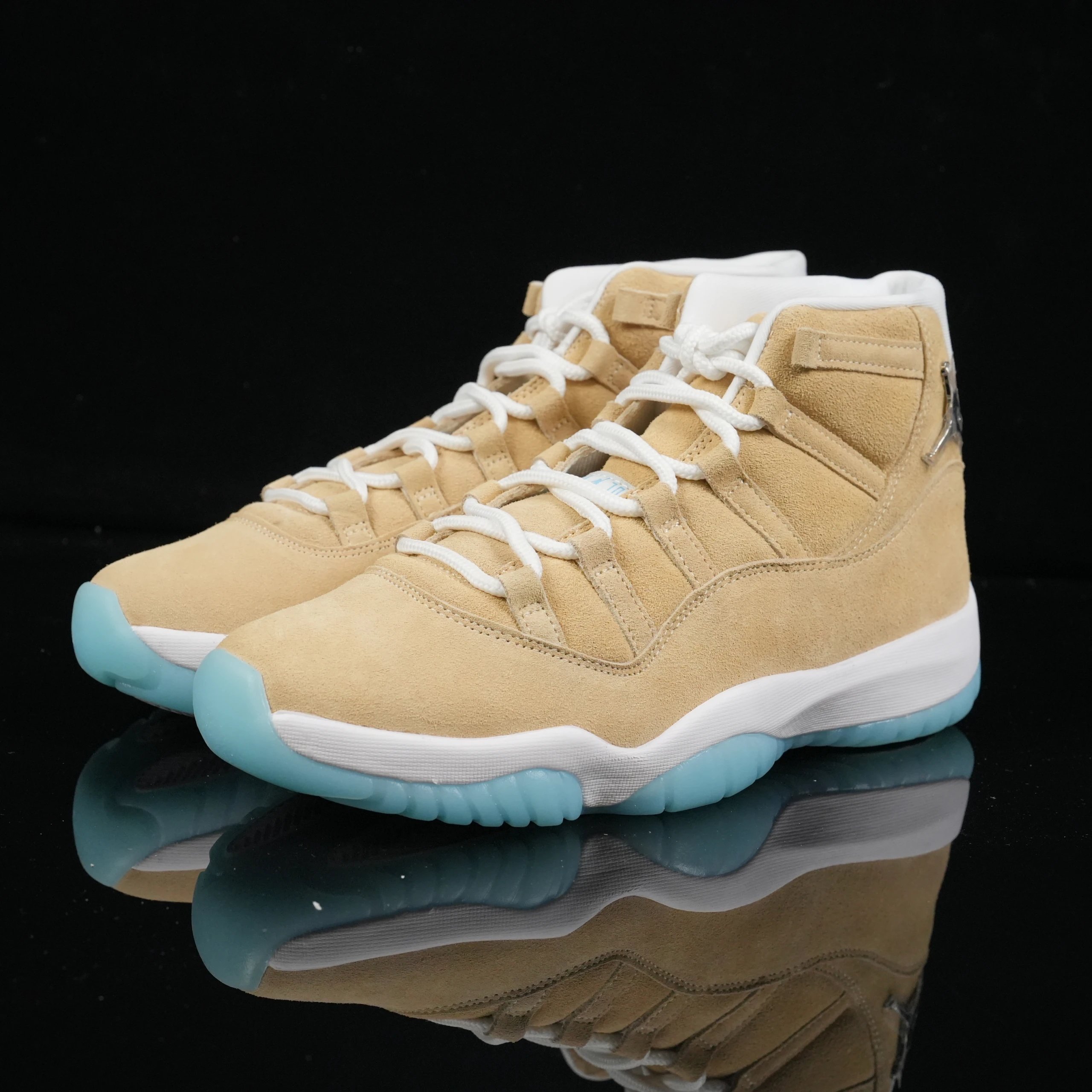 Jordan 11 Retro Wheat 912307-712