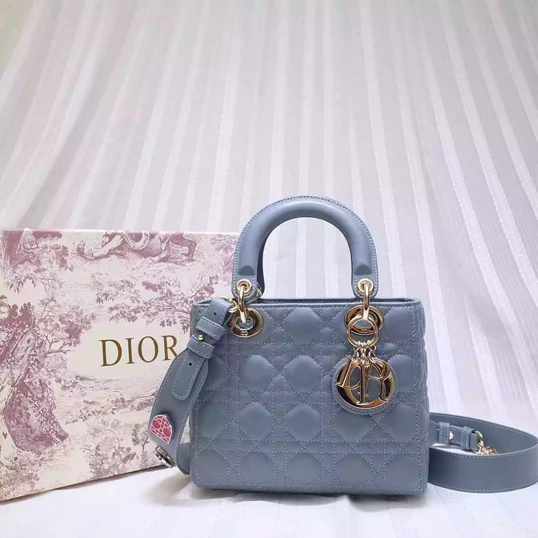 Lady Dior 顶级进口牛皮菱格纹四格手袋包