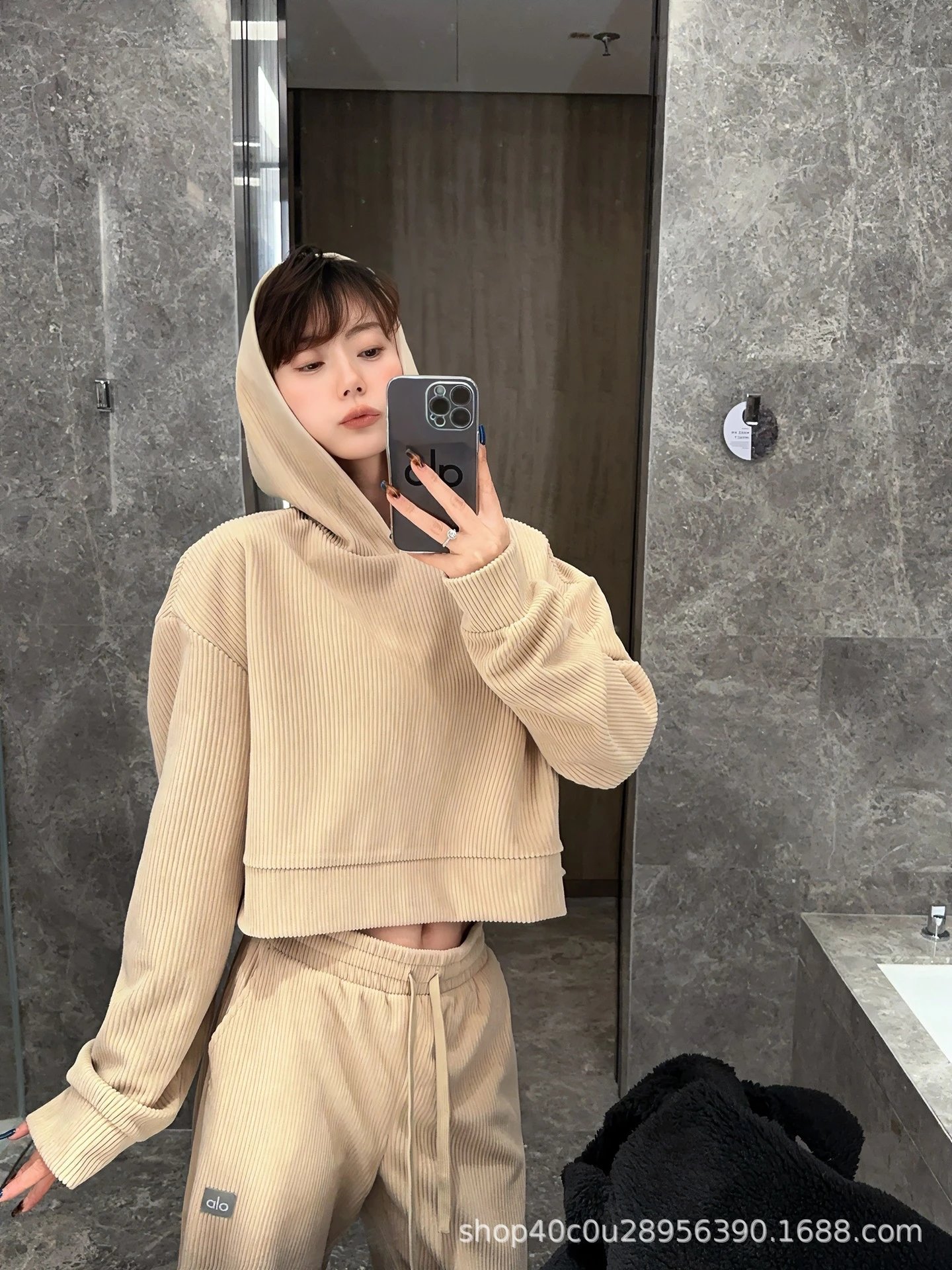 Alo Hoodie Suit Women - 131624
