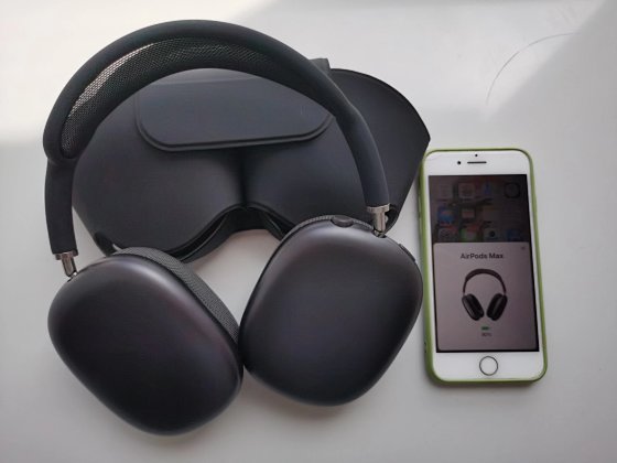air.pods max black