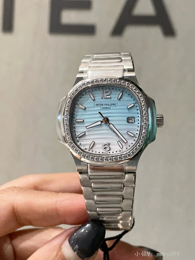 Watch from Three-legged