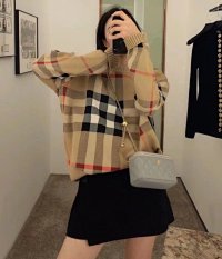 Burberry Sweater — seller photo 2