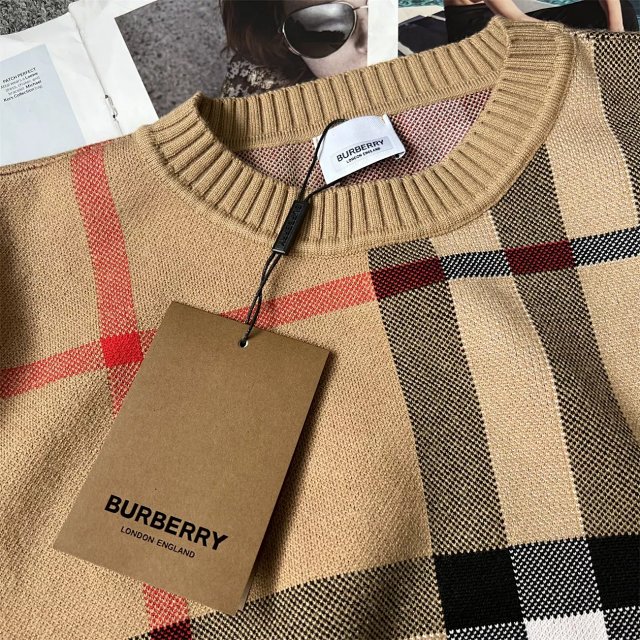 Burberry Sweater: seller detail photo 7