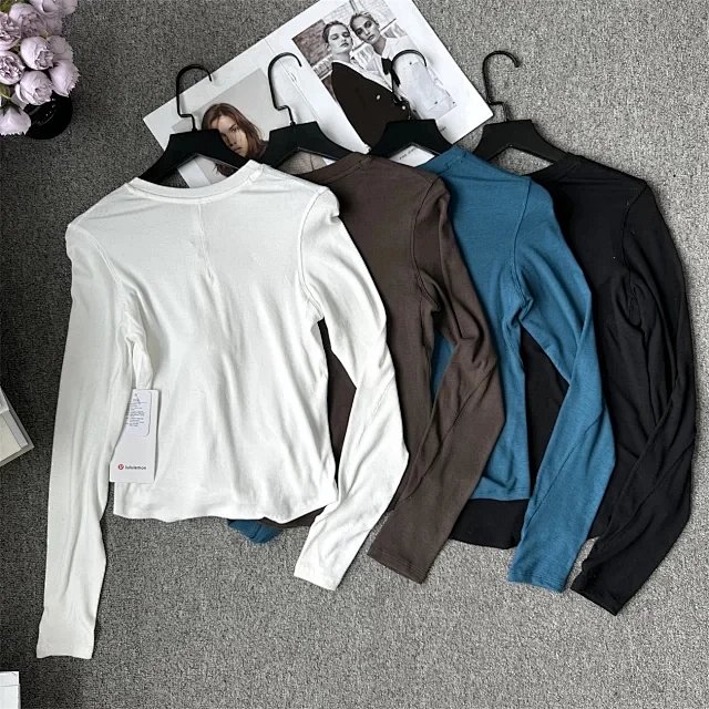 Lululemon Longsleeve Polo: seller detail photo 5
