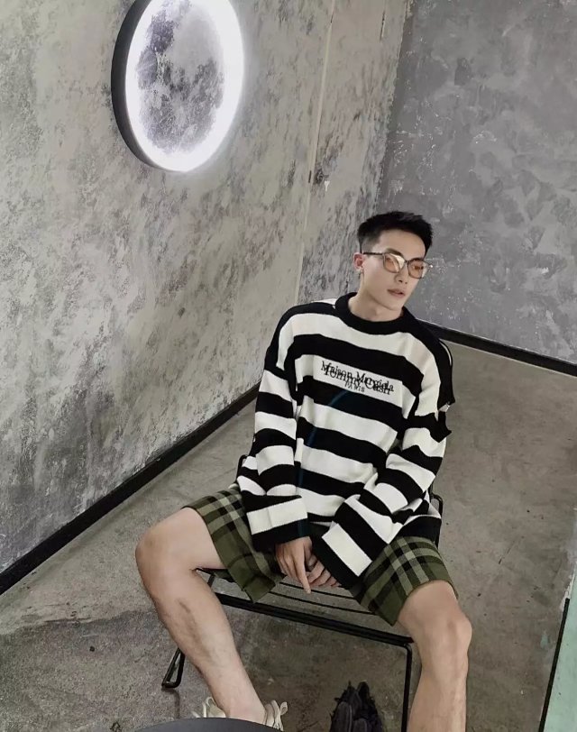 Tommy Cash Sweater: seller detail photo 13