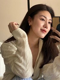 Ralph Lauren Sweater — seller photo 4
