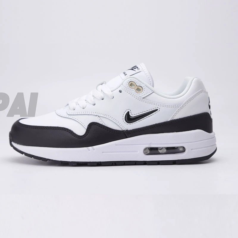 537383-126 Black and White SKU image