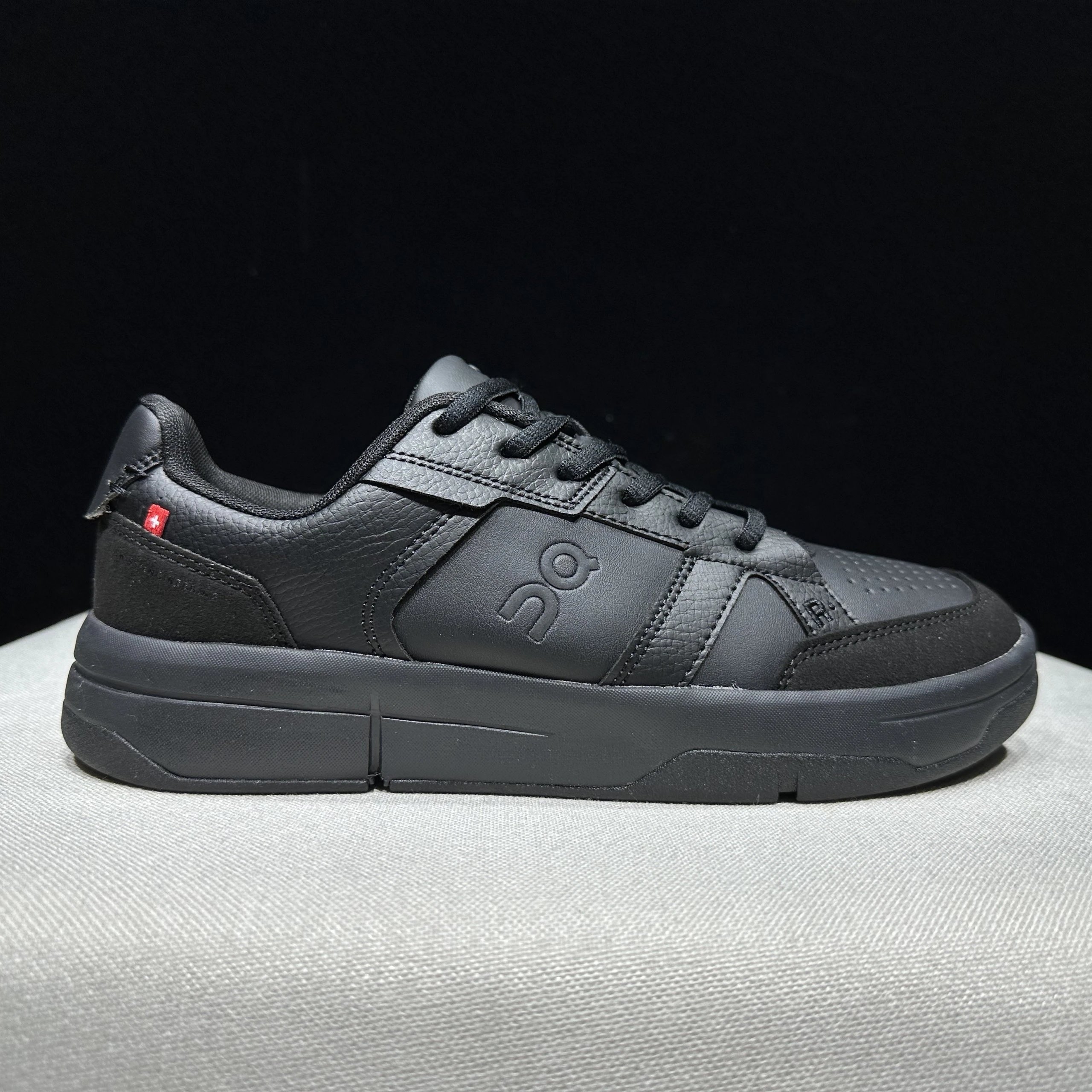 Clubhouse black SKU image