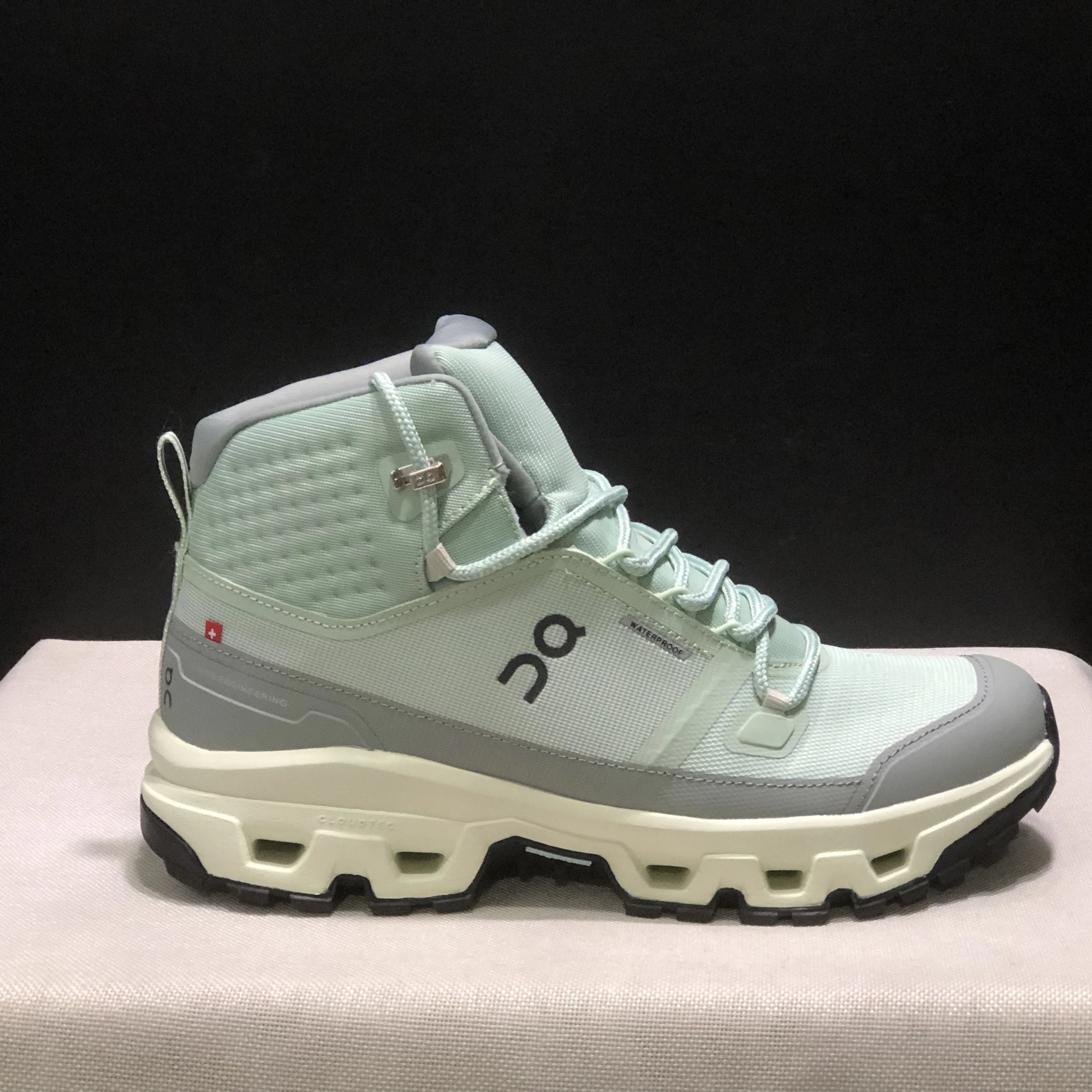 On Boots Cloudrock Waterproof Hiking — 7#