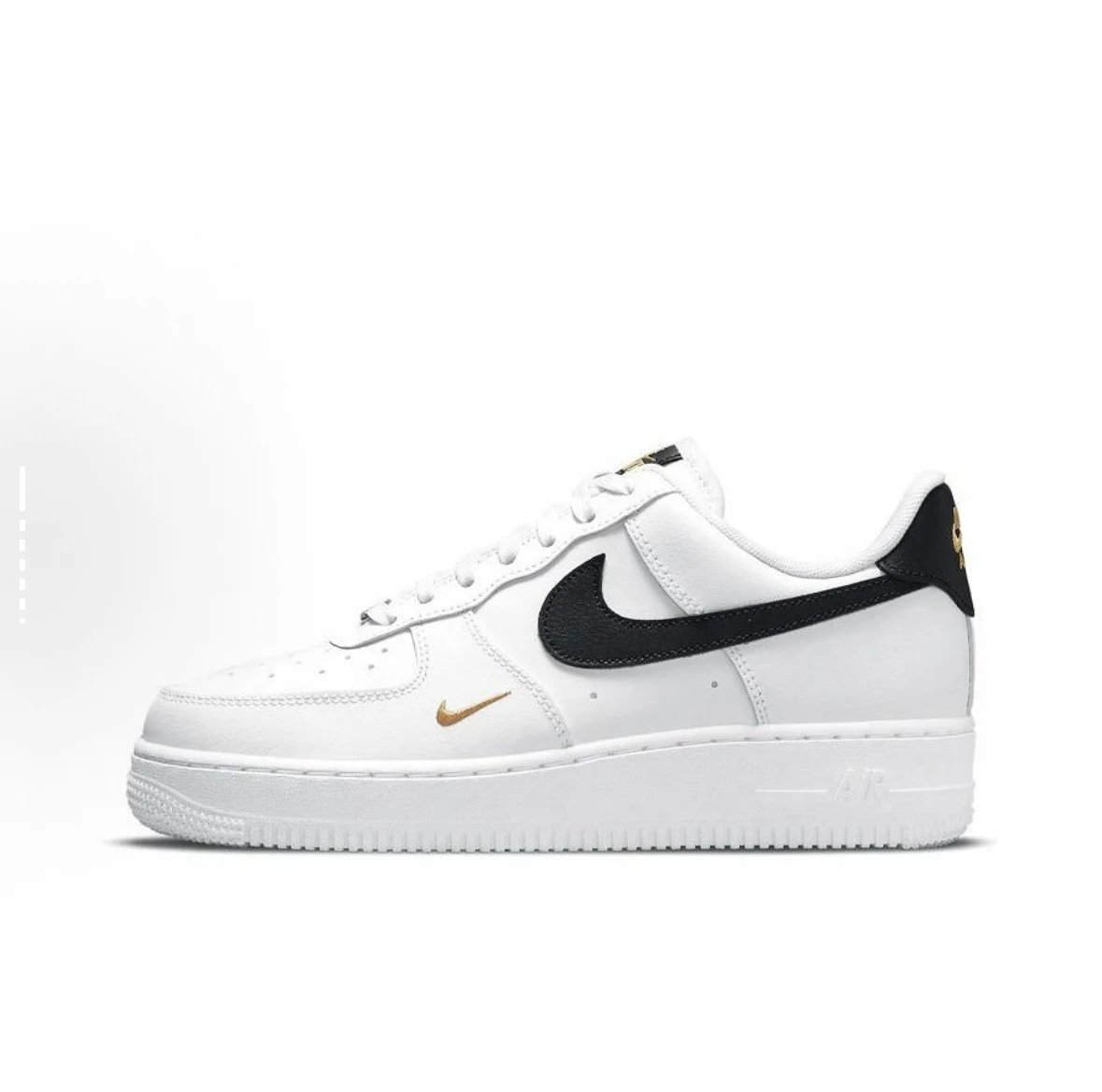 Black and white SKU image