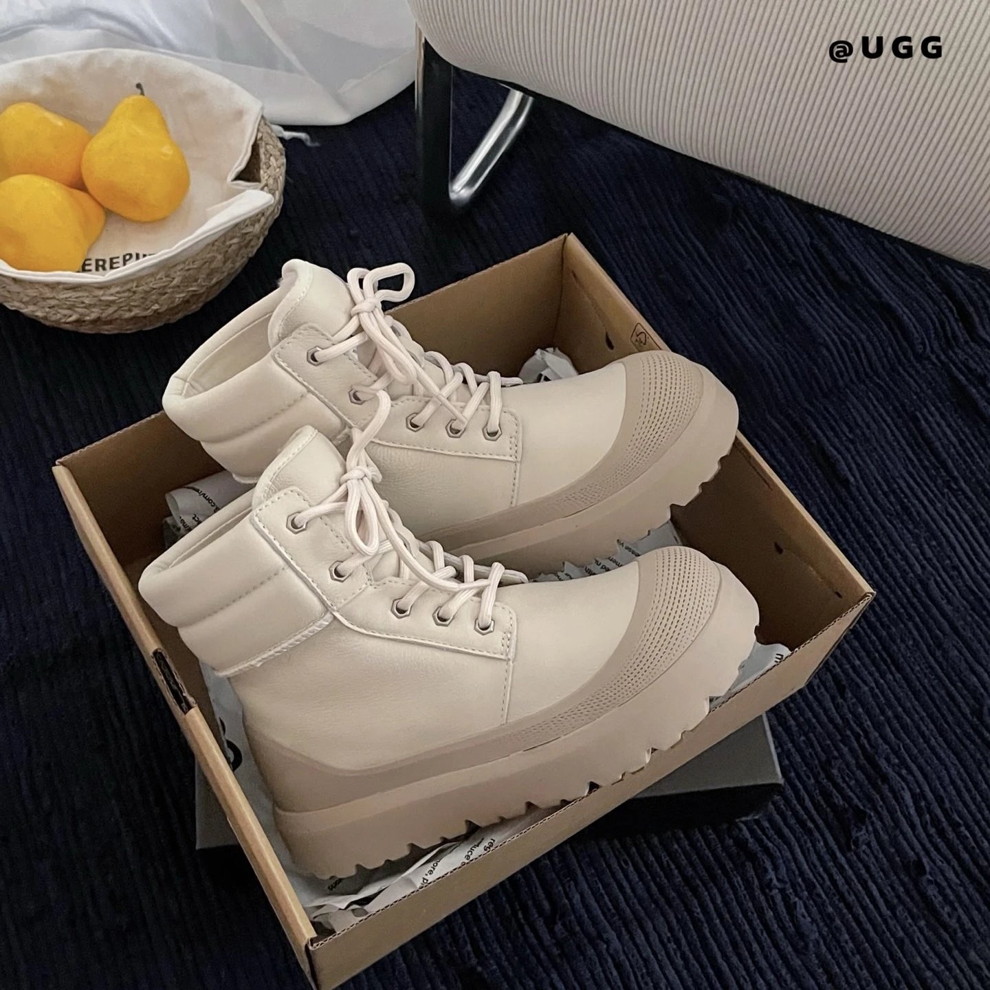 white cotton boots SKU image