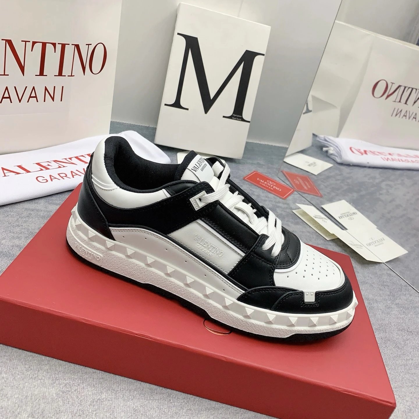 Black and White Customization 41-45 No returns or exchanges SKU image