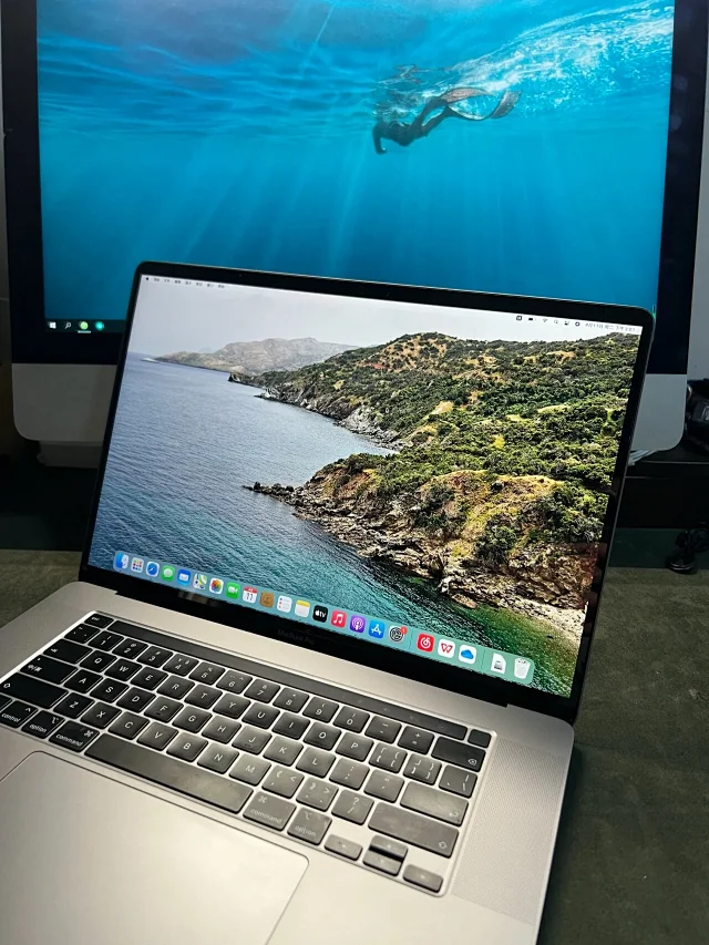 9-95新 Macbook pro 2019 16英寸 16+512g 顶配款 团购价4499元包邮 买手党-买手聚集的地方