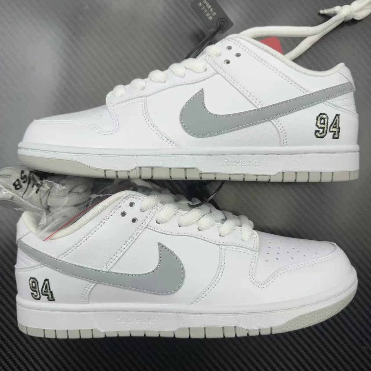 White Exclusive HQ8487-100 (40-47)