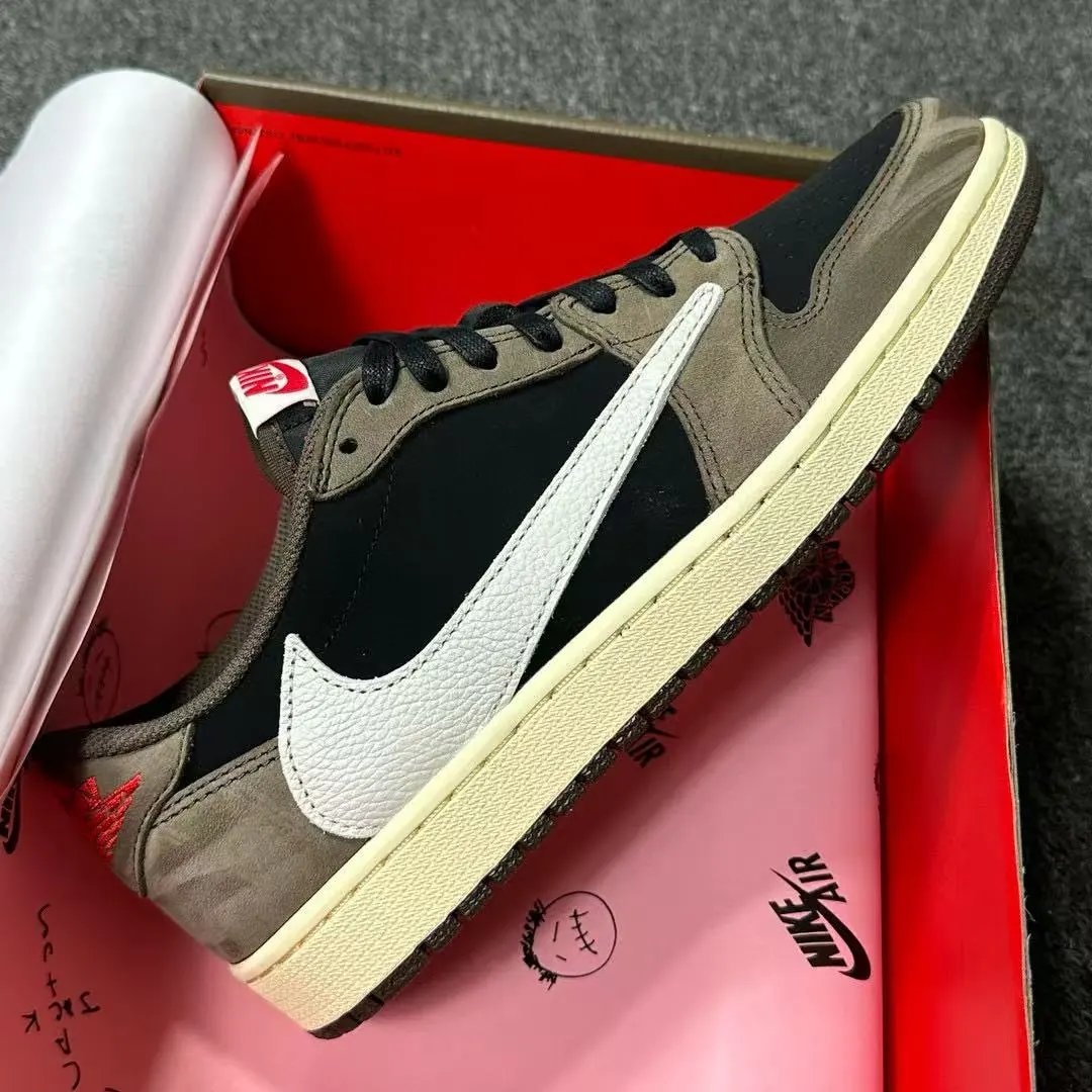 Air Jordan 1 Travis Scott Low Dark Brown CQ4277-001