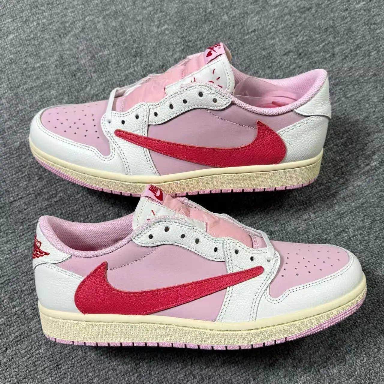 Air Jordan 1 Travis Scott Low Pink IQ7604-101 (GS Available)