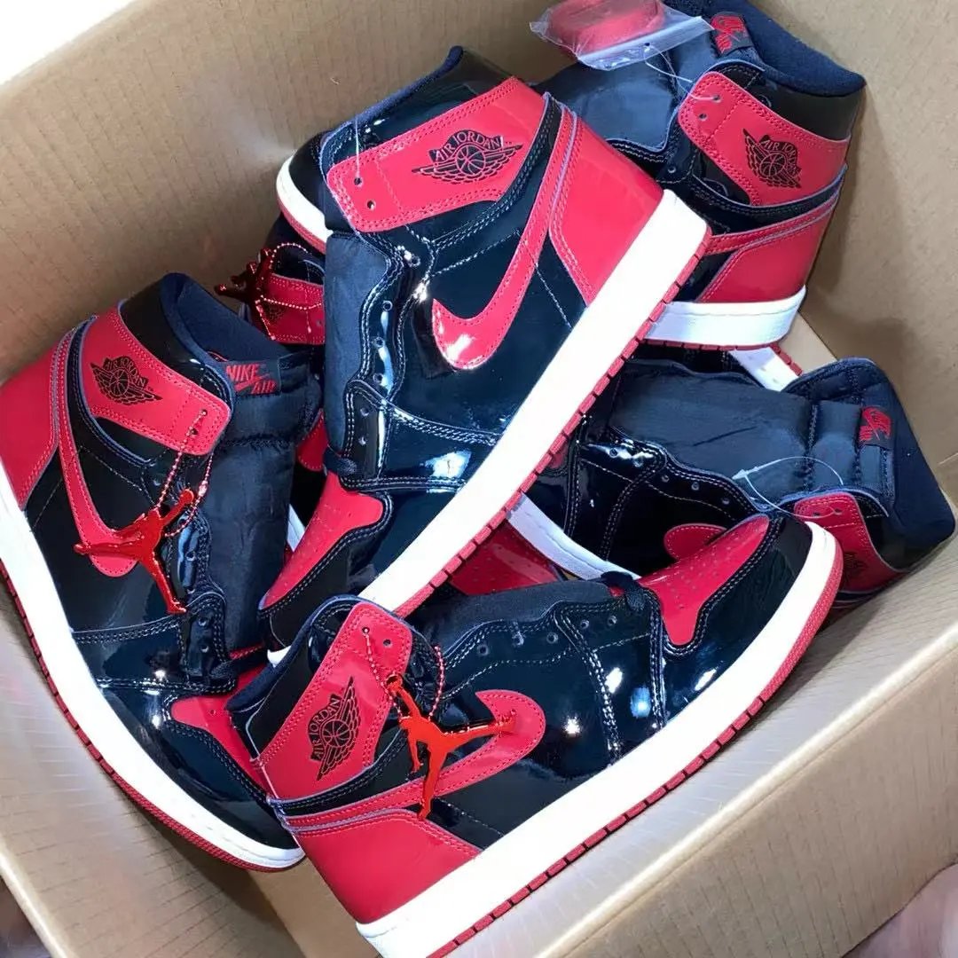 Air Jordan 1 Patent Leather Black/Red 555088-063