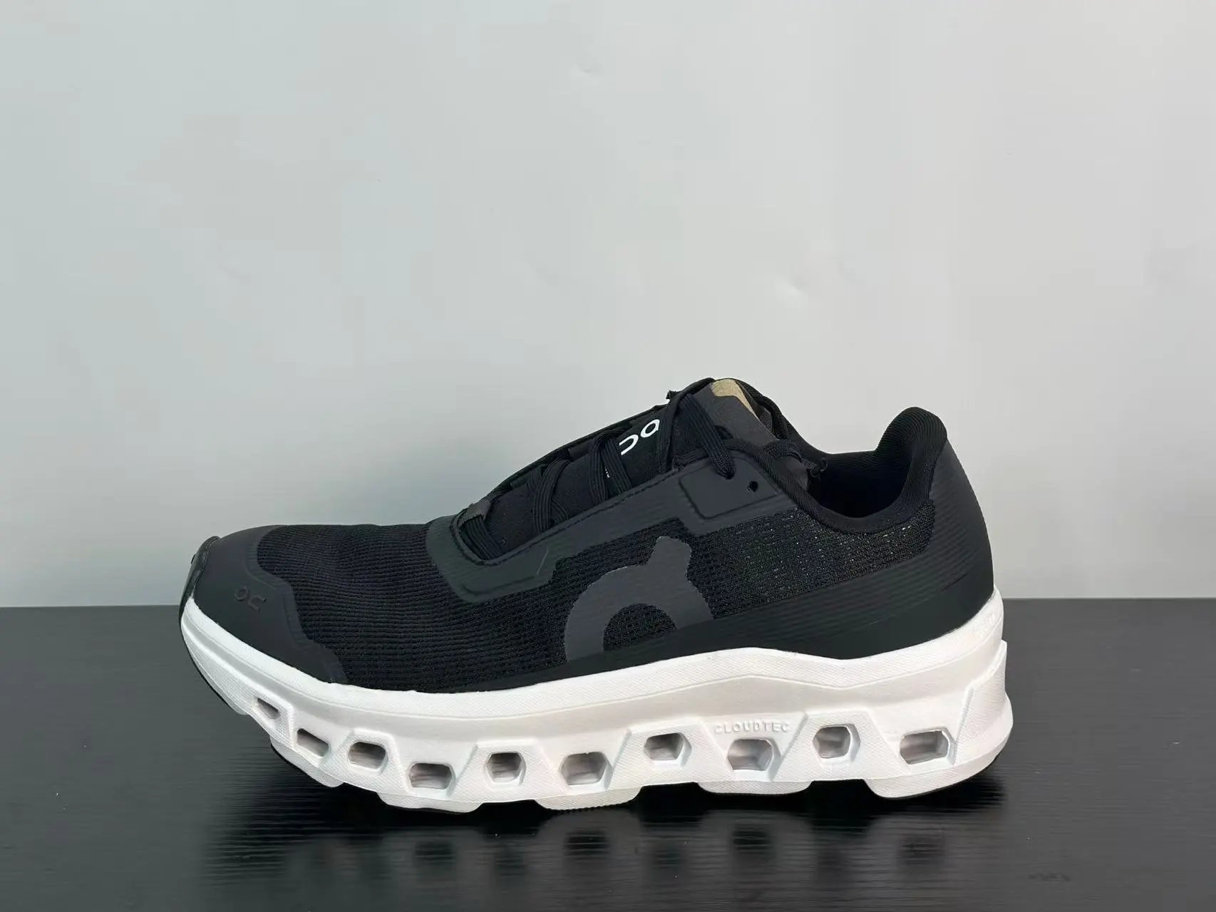 On Cloud X 3 Black / White Running Shoes