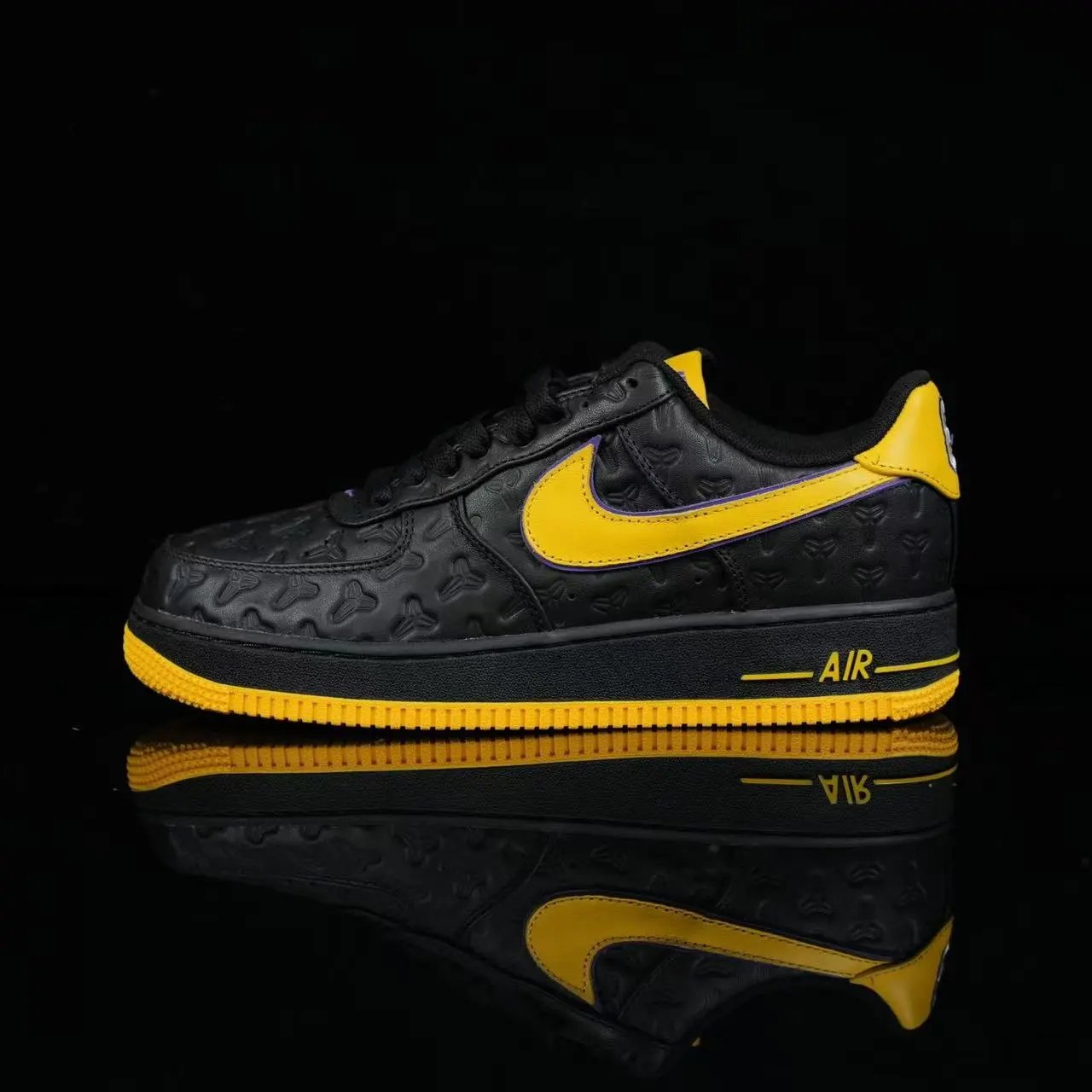 Air Force 1 Kobe Black Yellow HV5122-001