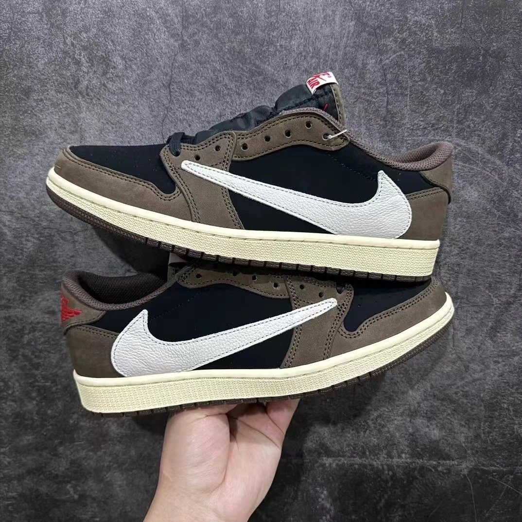 Dark Brown Barbell Low Top CQ4277-001