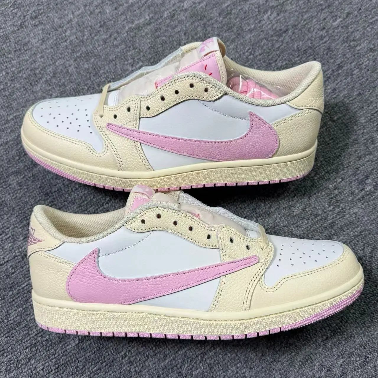 Air Jordan 1 Travis Scott Low White/Pink/Yellow IQ7604-100 (GS Available)