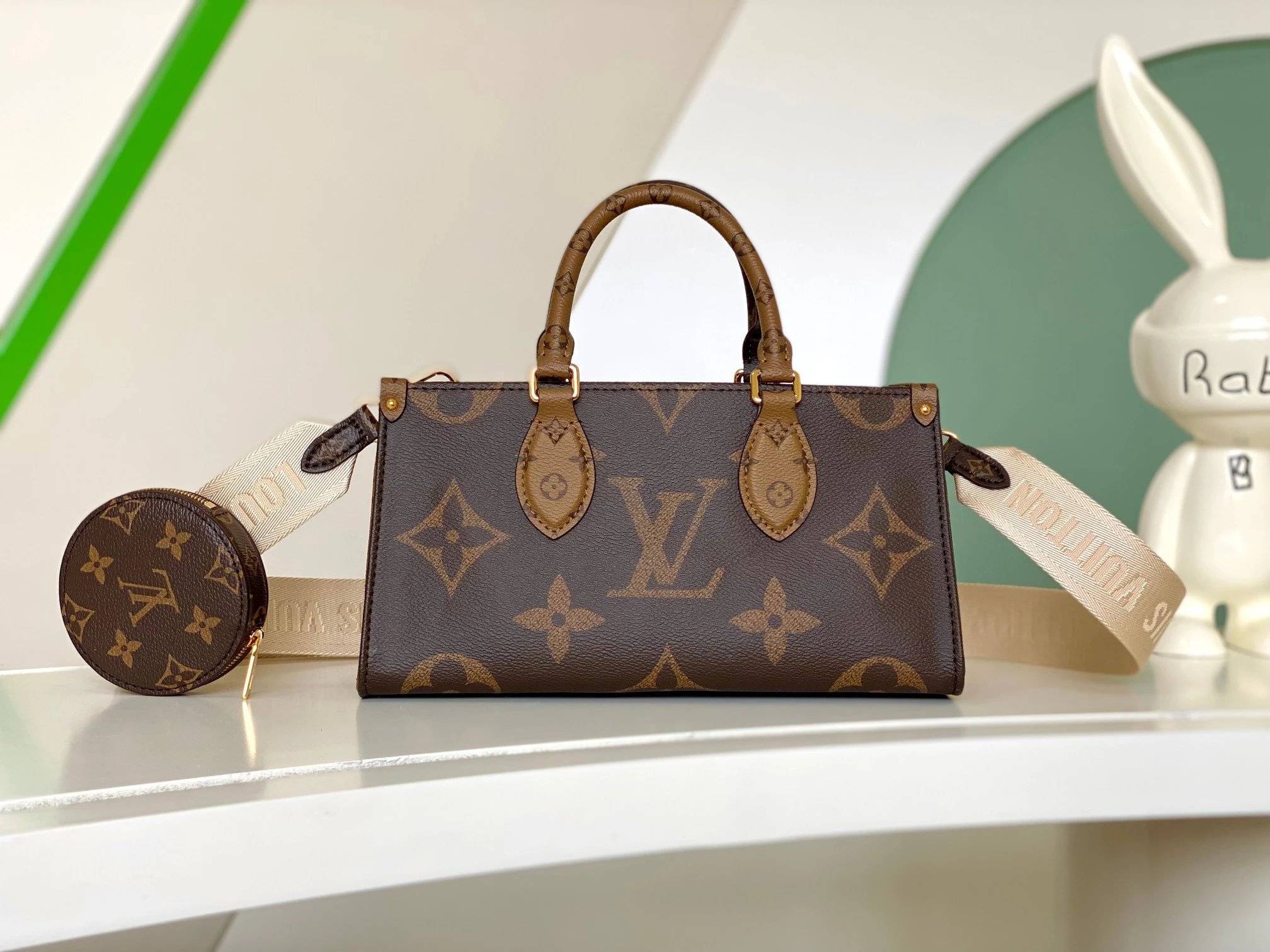 🏆代购级别MB原厂全钢五金新款马户本款 OnTheGo 托特包融合 Giant Monogram 和 Monogram Reverse 帆布，焕新演绎 East West 的充裕构型