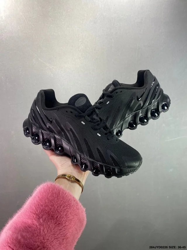 Shoes photo 6