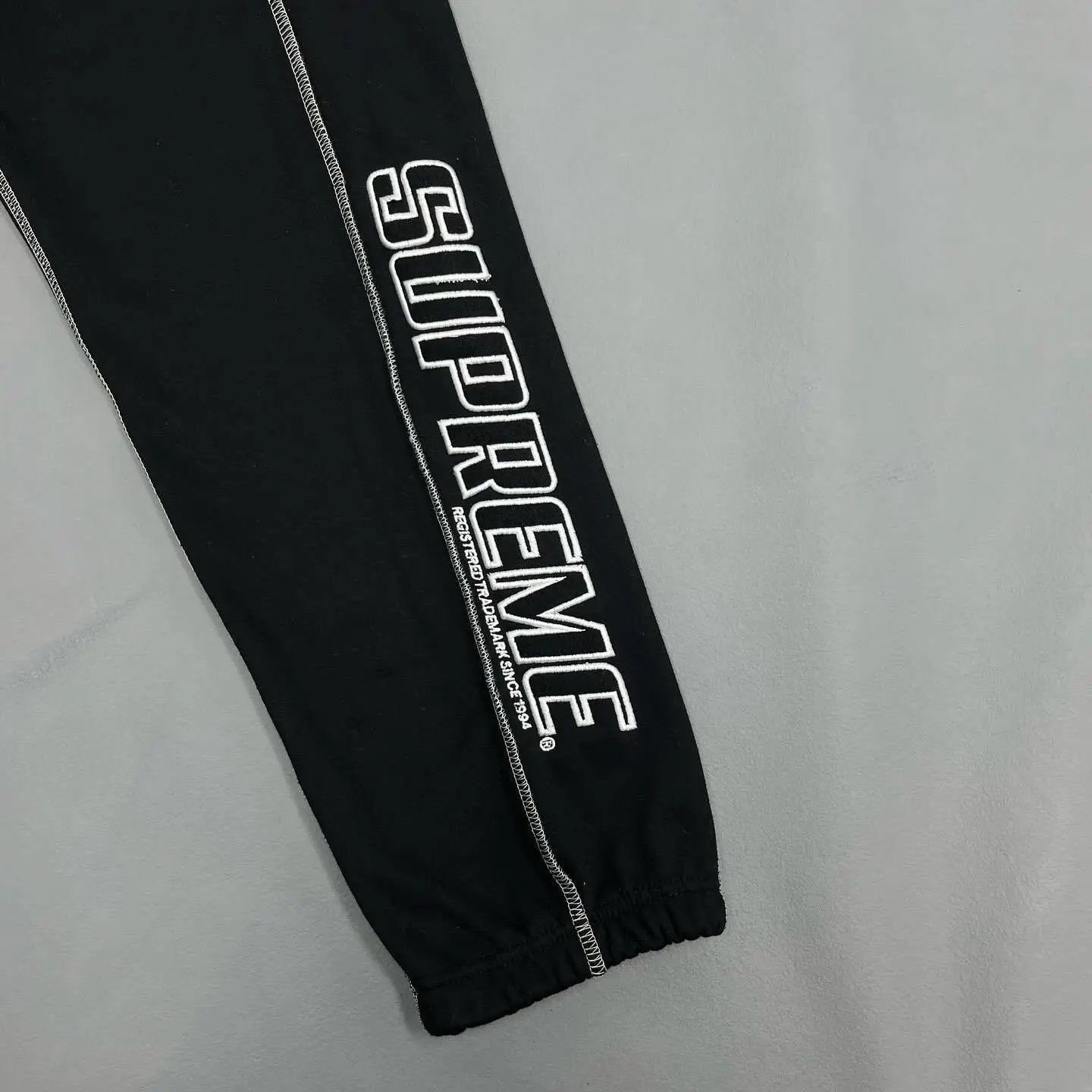 Supreme Side Logo Sweatpants Black - 14